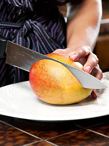 Lisa Ann strips her sexy black lingerie off and shows us her ama