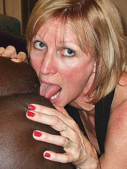 Sex Lives of Moms in the Swamp