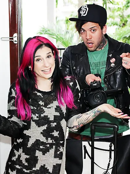 Tattoed lesbian sluts fucks