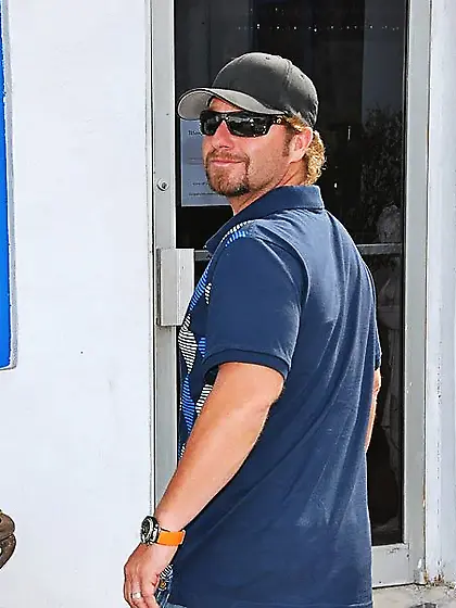 Horny brunette Persia Mohir gets drilled from every angle and cu