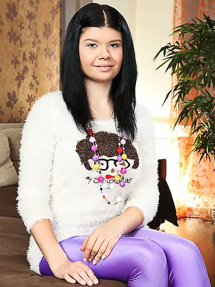 Nerd girl Nicola gives