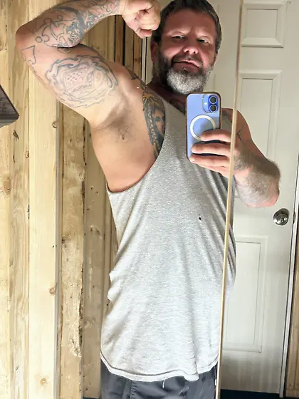 Who wants to be choked and fucked ?