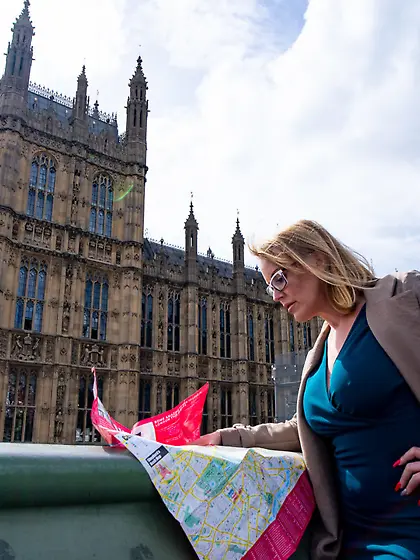 Her public London seduction really was unforgettable in every wa