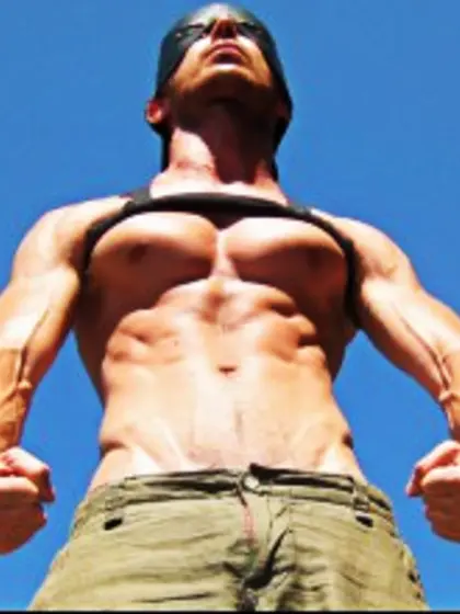 Brunette alphaguy perform anal