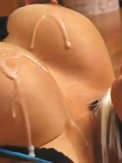 I came on her tits