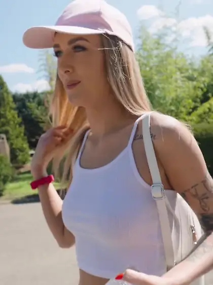 Elena Lux gets her tight anus drilled after giving head