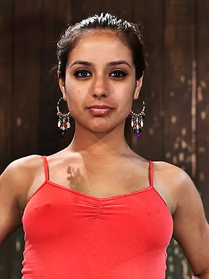 Ponytailed hottie dirty harlot