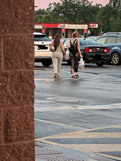Grocery store candids