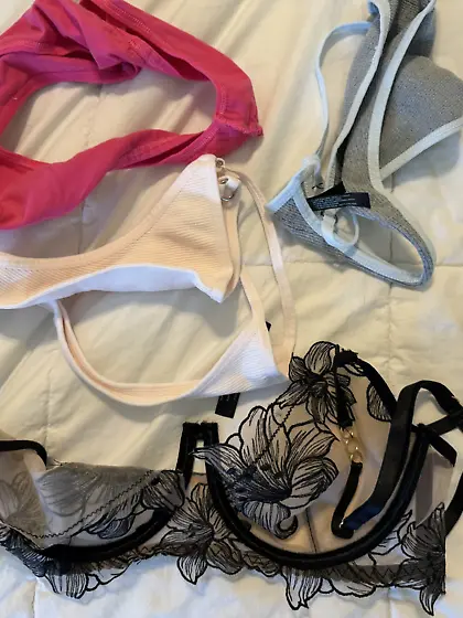 Cuck likes to share wife’s panties