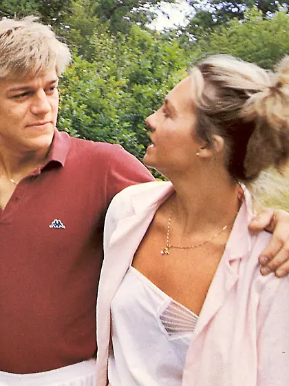 Vintage chicks hot triangle