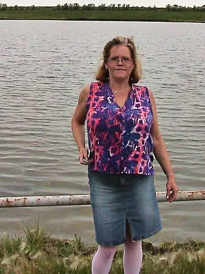 Cougar Misha MILF from United States Kenex