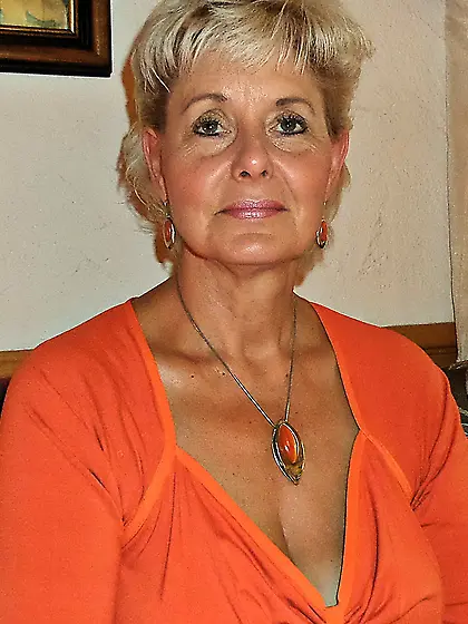 Claudia aus Dormagen Straberg