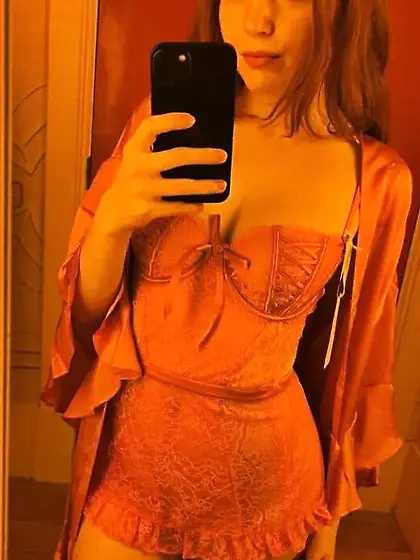 Excuse my flat body lol