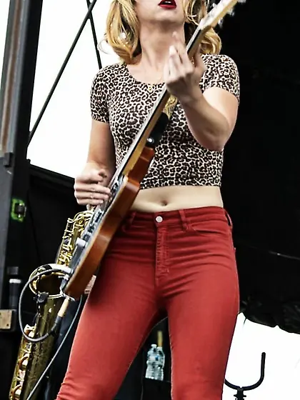 pics and gifs 11-18-25