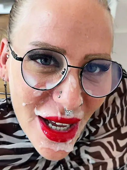 Lara CumKitten - PLEASE FUCK ME,  BOSS