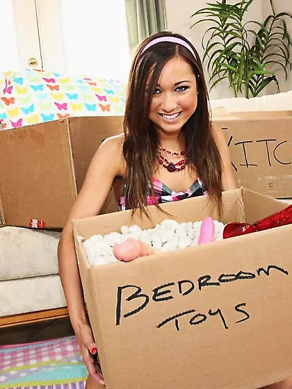 Petite girl Jesse Jordan with tiny titties gets her pussy filled