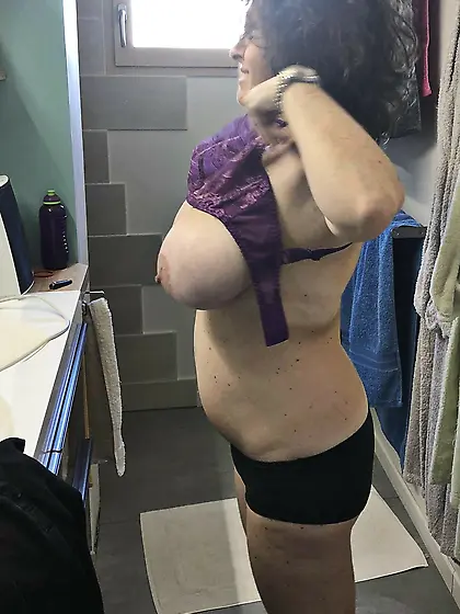 Big tits Milf Exposed