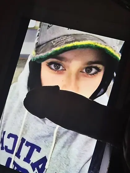 مريم القحبه السوريه