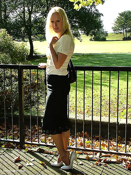 Cute very sexy blonde