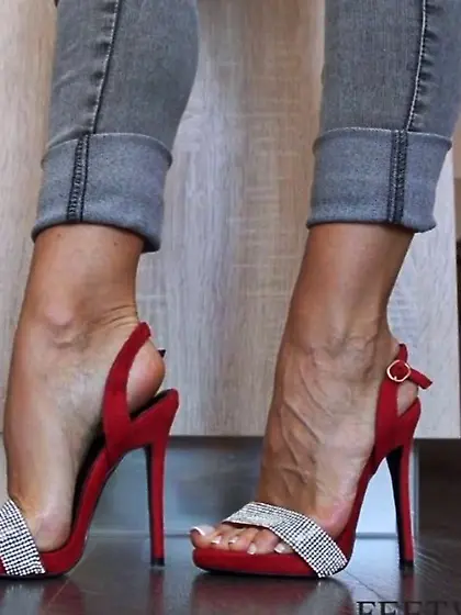 Emma Watson,  cum for Emma's ankles/feet pics.