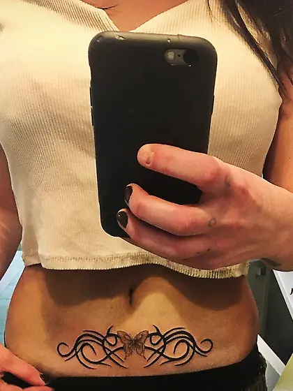 Swedish, nån som har hennes nudes?