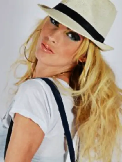 Blonde Sexyevitta Oil.