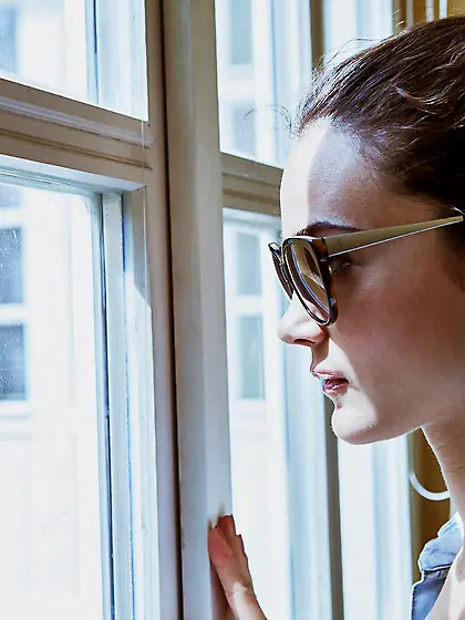 Shades-wearing hottie ends up taking off her barely-there get-up