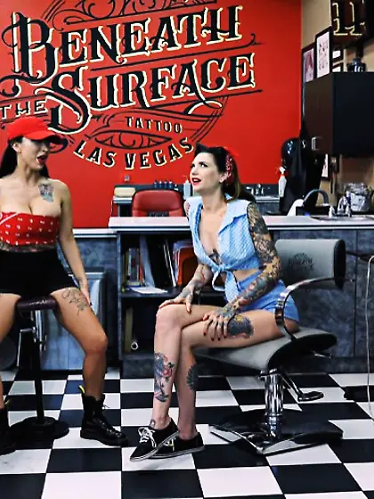 Wild threeway at the tattoo parlor 