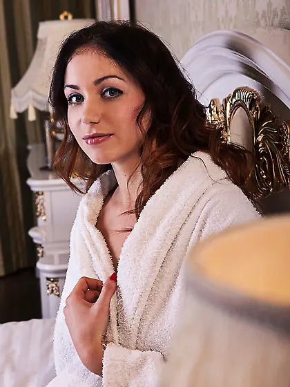 Heavenly cat drops white