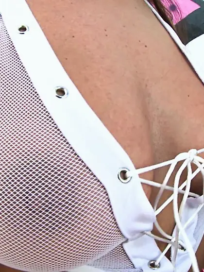 Amazing deep throat swallow