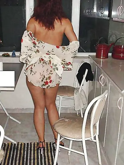 Turkish mature posing kitchen !!!!!