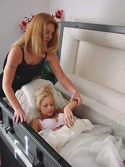 necrobabes - CASE-0B07258 - Ember,  Fiero