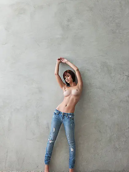 Busty ten beauty Hayden Winters takes off her tight jeans to mak