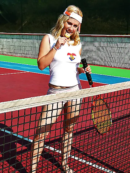 Big tits tennis