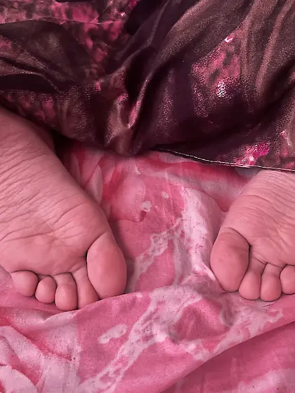 Gf sleep feet
