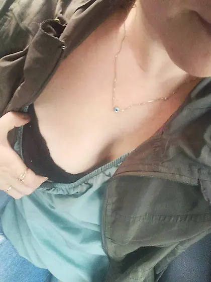 Que alternes su vagina con mi bocaQuiero lamer su