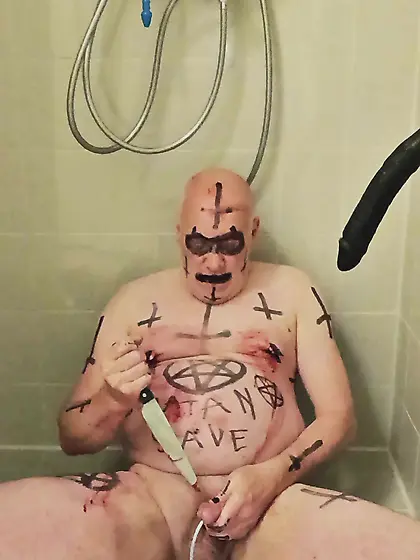 Satan Slave Cuts Open His Own Nipples