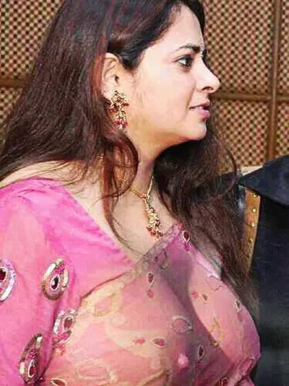 indian big busty Aunty's