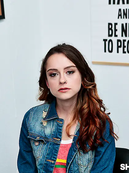 Justin Magnum pounds Lily Glee's skinny body