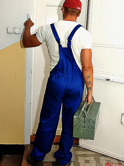 Hot bodied blonde babe Aleska Diamond gets nude and gives head t