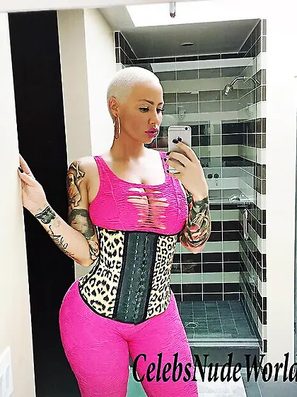 Amber Rose Sexy Photos