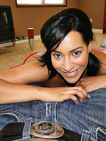 Luscious girl Courtney Page fucking dick with mouth and pussy an