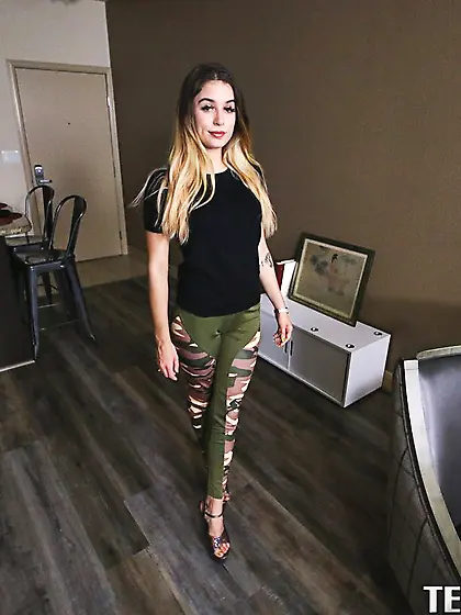 POV hard fuck with a very sexy American girl