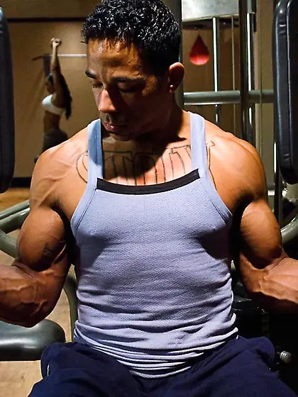 Gym buddies hook softcore