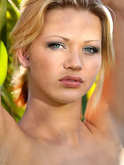 Katarina Kat gets naked and shows her cute tits and her perfect