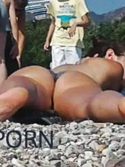 Next door super-fucking-hot damsels!