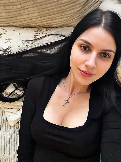 would look great with a face full of cum