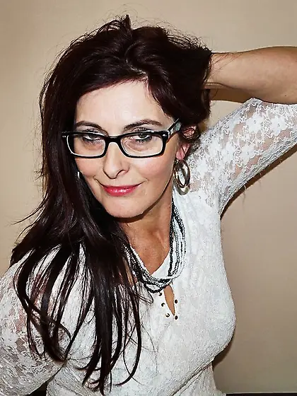 White mature with beautiful tits like to...