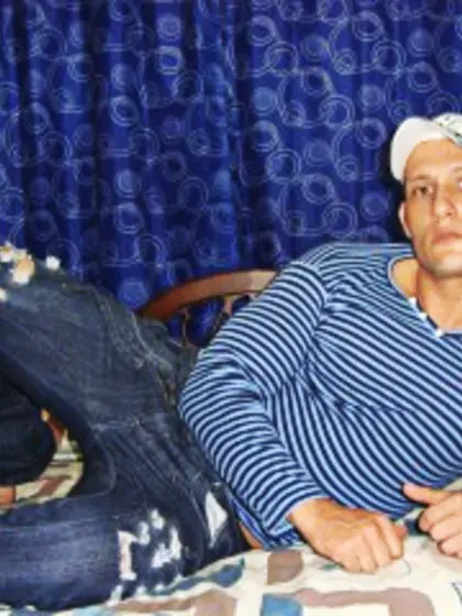 Brunette juan esteban perform