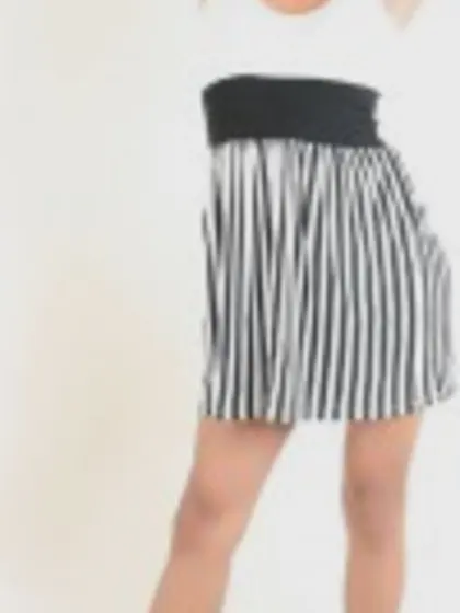 Brunette Young Shemale Alex Dancing.